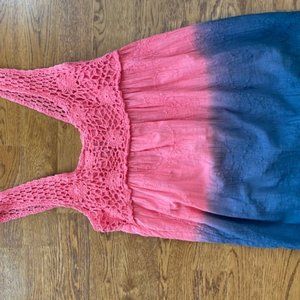 summer top, never worn, size small,